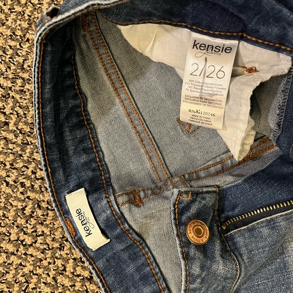 KENSIE blue denim skinny jeans with zippers on the ankles - Picture 4 of 4